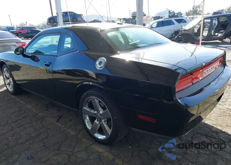 2011 Dodge Challenger z USA, uszkodzony, nr VIN 2B3CJ4DG2BH603752
